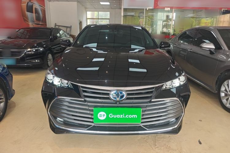 Used Toyota Avalon 2019 Dual-Engine 2.5L XLE Prestige Version China VI Standard Front