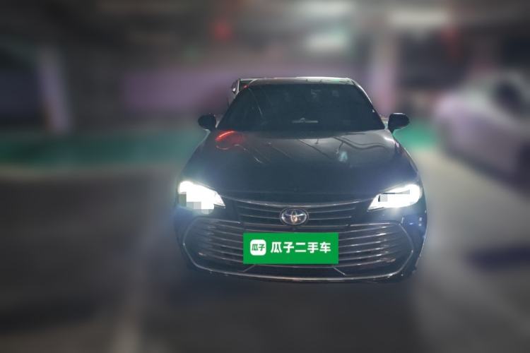 Used Toyota Avalon 2019 Dual-Engine 2.5L XLE Prestige Version China VI Standard Front