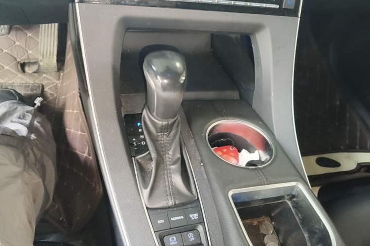 Used Toyota Avalon 2019 2.5L Touring Premium Version China V Standard Gear Lever