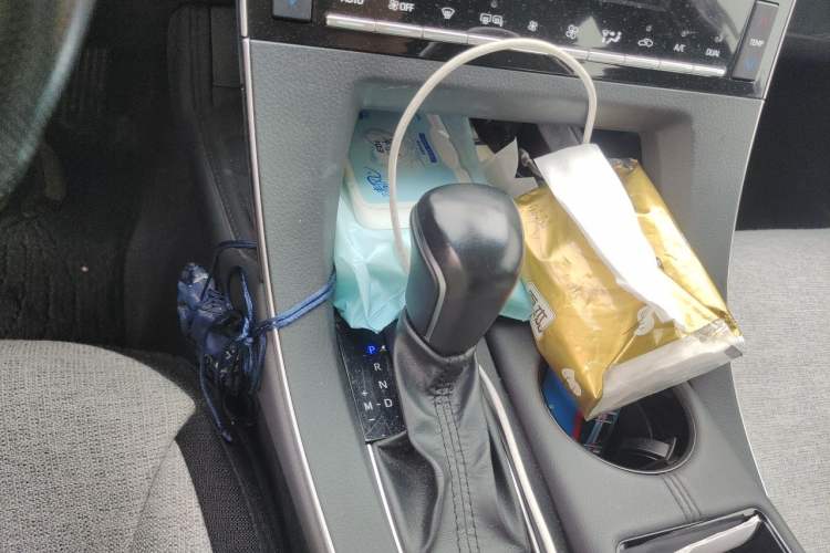 Used Toyota Avalon 2019 2.0L XLE Premium Edition China VI Gear Lever