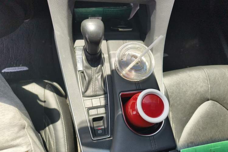 Used Toyota Avalon 2019 2.5L Touring Premium Version China V Standard Gear Lever