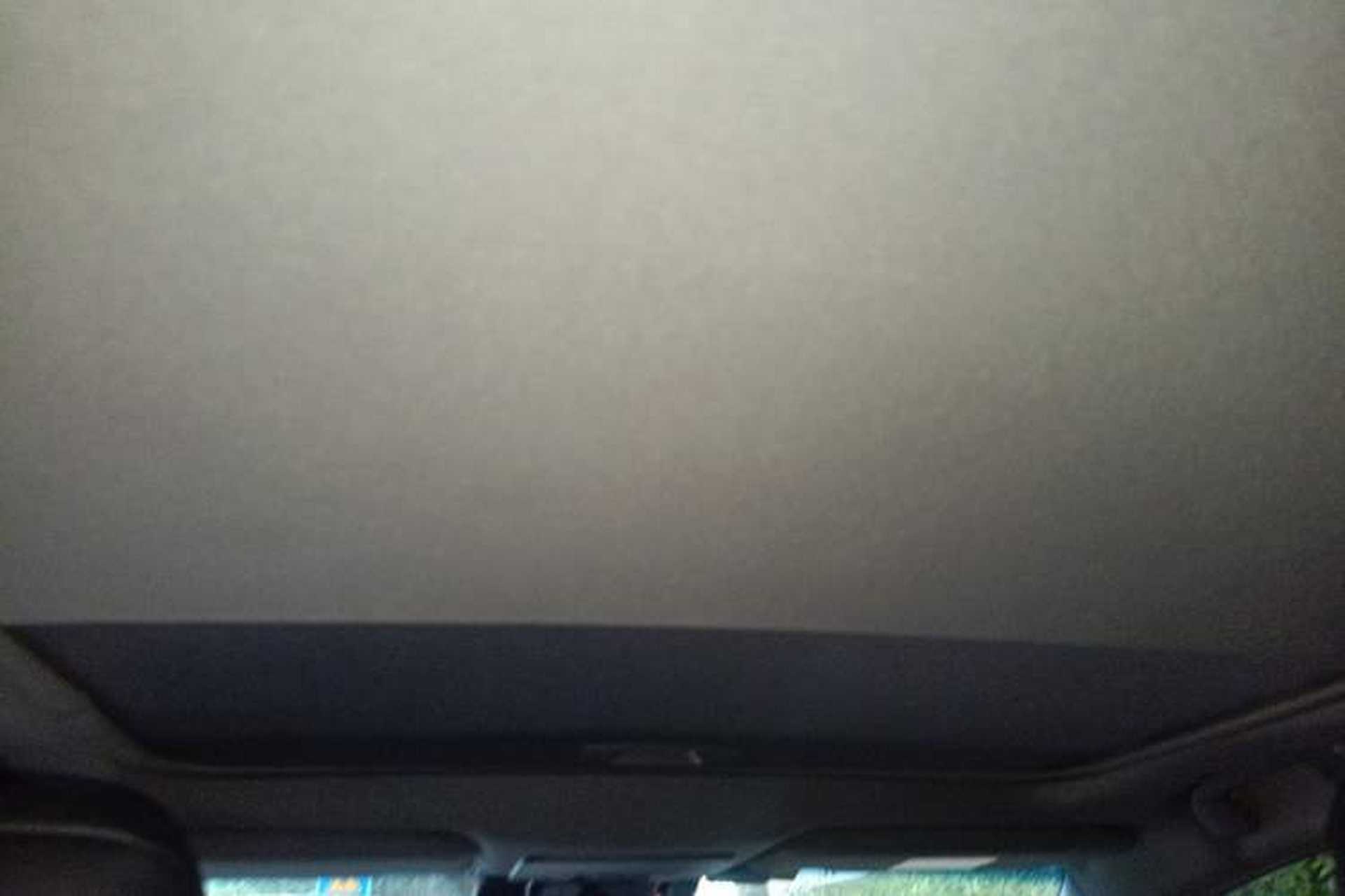 Used Toyota Avalon 2019 Dual-Engine 2.5L Luxury Edition China VI Standard Headliner