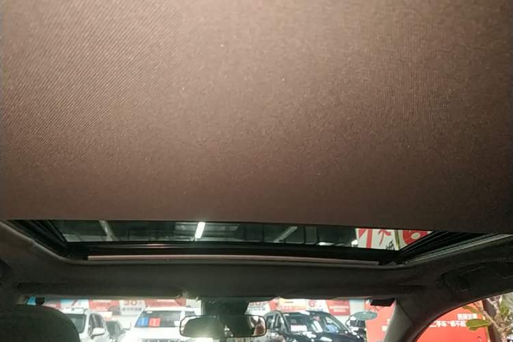 Used Toyota Avalon 2019 2.0L Ambition Edition China VI Headliner
