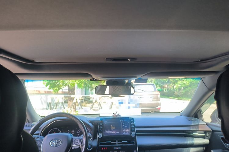 Used Toyota Avalon 2019 2.0L XLE Premium Edition China VI Headliner