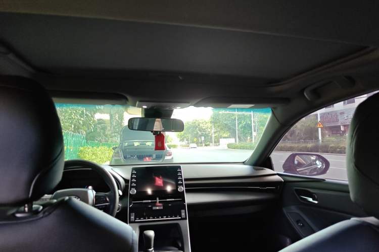 Used Toyota Avalon 2019 2.0L Ambition Edition China VI Headliner