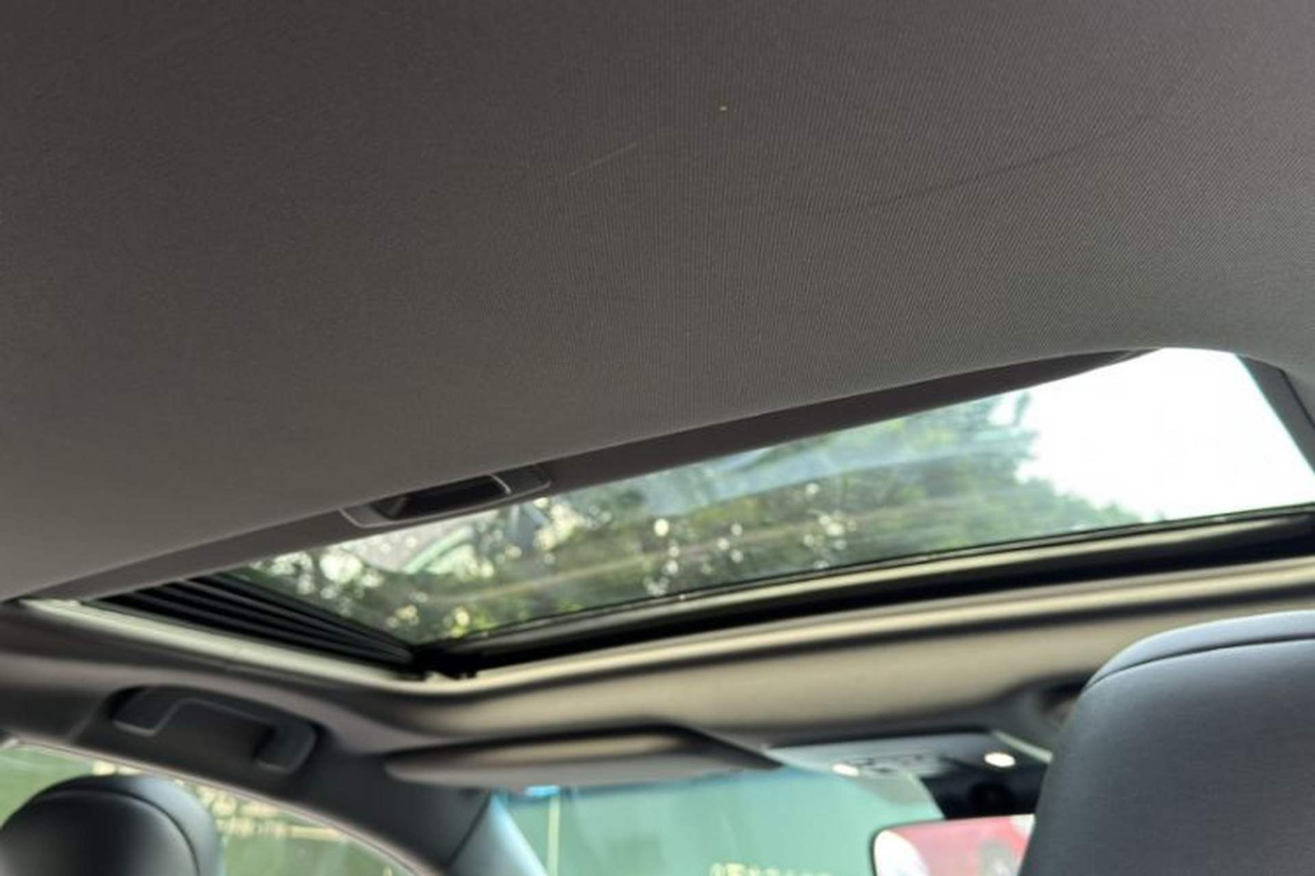Used Toyota Avalon 2019 2.0L Luxury Edition China VI Standard Headliner