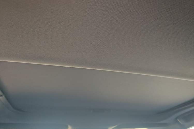 Used Toyota Avalon 2019 2.0L Luxury Edition China VI Standard Headliner