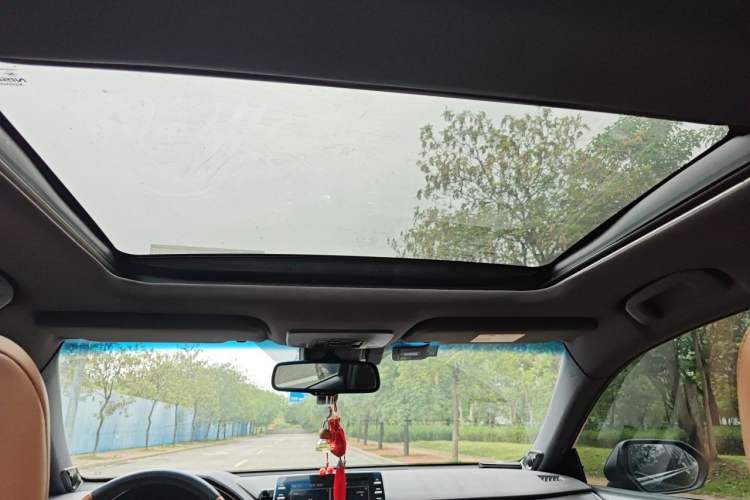 Used Toyota Avalon 2019 Dual-Engine 2.5L Limited Flagship Edition China V Standard Headliner
