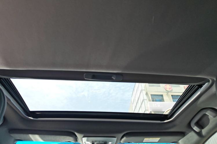 Used Toyota Avalon 2019 2.0L Ambition Edition China VI Headliner