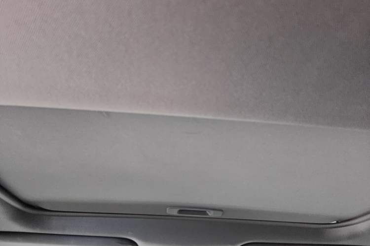 Used Toyota Avalon 2019 Dual-Engine 2.5L Luxury Edition China VI Standard Headliner