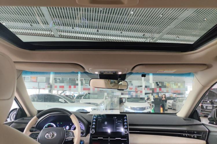 Used Toyota Avalon 2019 Dual-Engine 2.5L Luxury Edition China VI Standard Headliner