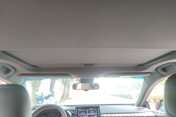 Used Toyota Avalon 2019 2.0L Luxury Edition China VI Standard Headliner