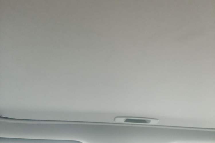 Used Toyota Avalon 2019 2.0L XLE Premium Edition China VI Headliner