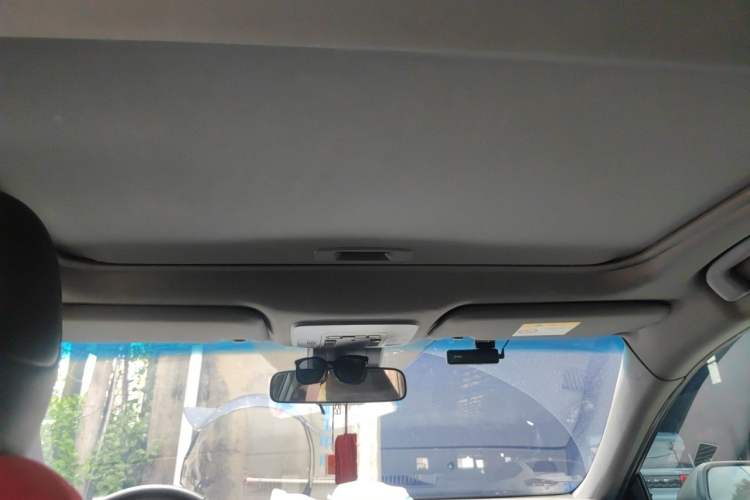 Used Toyota Avalon 2019 2.0L Luxury Edition China VI Standard Headliner