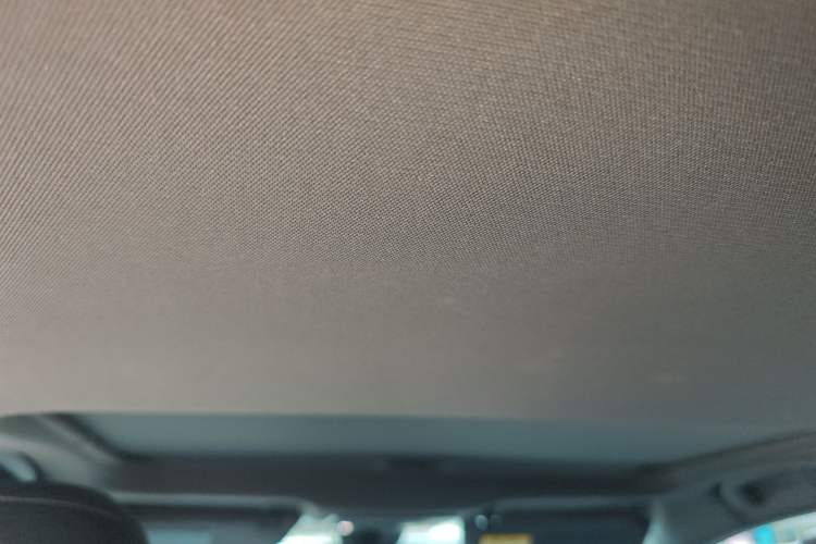 Used Toyota Avalon 2019 2.0L Ambition Edition China VI Headliner