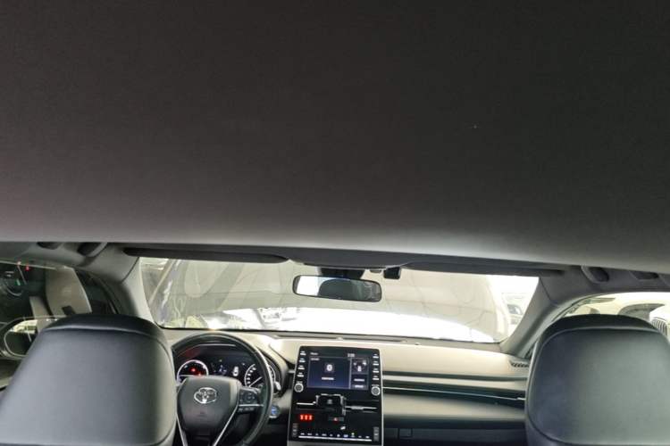 Used Toyota Avalon 2019 Dual-Engine 2.5L Luxury Edition China VI Standard Headliner