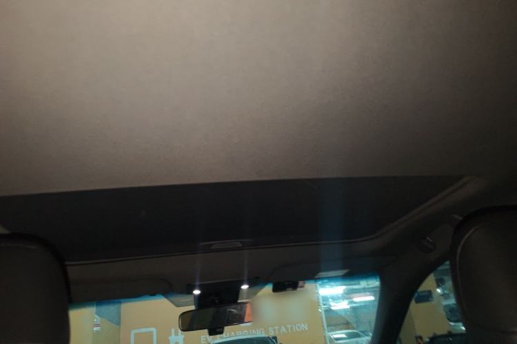 Used Toyota Avalon 2019 2.0L XLE Premium Edition China VI Headliner