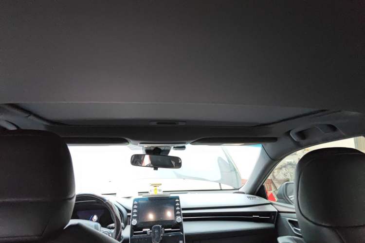 Used Toyota Avalon 2019 2.0L Luxury Edition China VI Standard Headliner