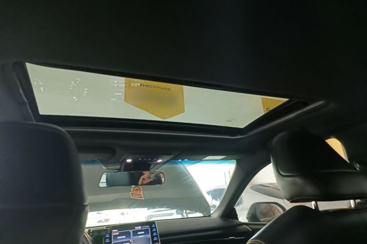 Used Toyota Avalon 2019 2.0L Luxury Edition China VI Standard Headliner