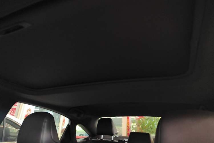 Used Toyota Avalon 2019 2.0L XLE Premium Edition China VI Headliner