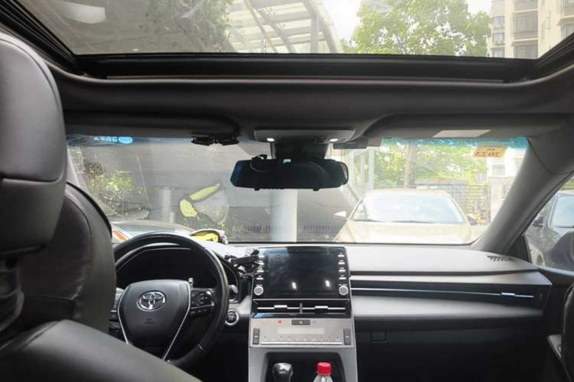 Used Toyota Avalon 2019 2.0L Luxury Edition China VI Standard Headliner