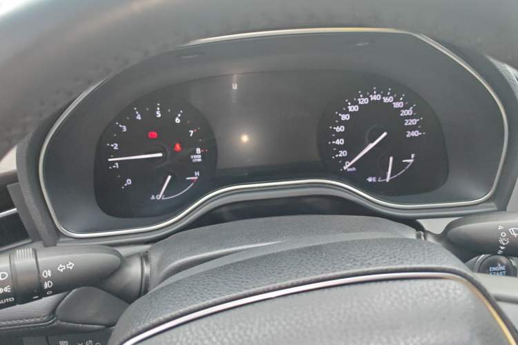Used Toyota Avalon 2019 2.0L Luxury Edition China VI Standard Instrument Cluster