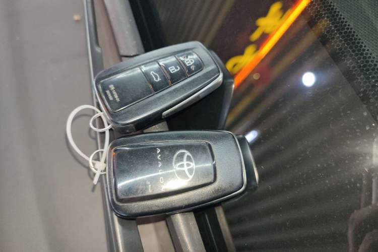 Used Toyota Avalon 2019 2.0L Ambition Edition China VI Interior 1
