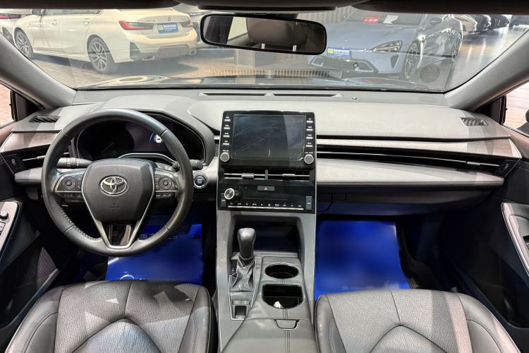 Used Toyota Avalon 2019 2.0L Luxury Edition China VI Standard Interior 1
