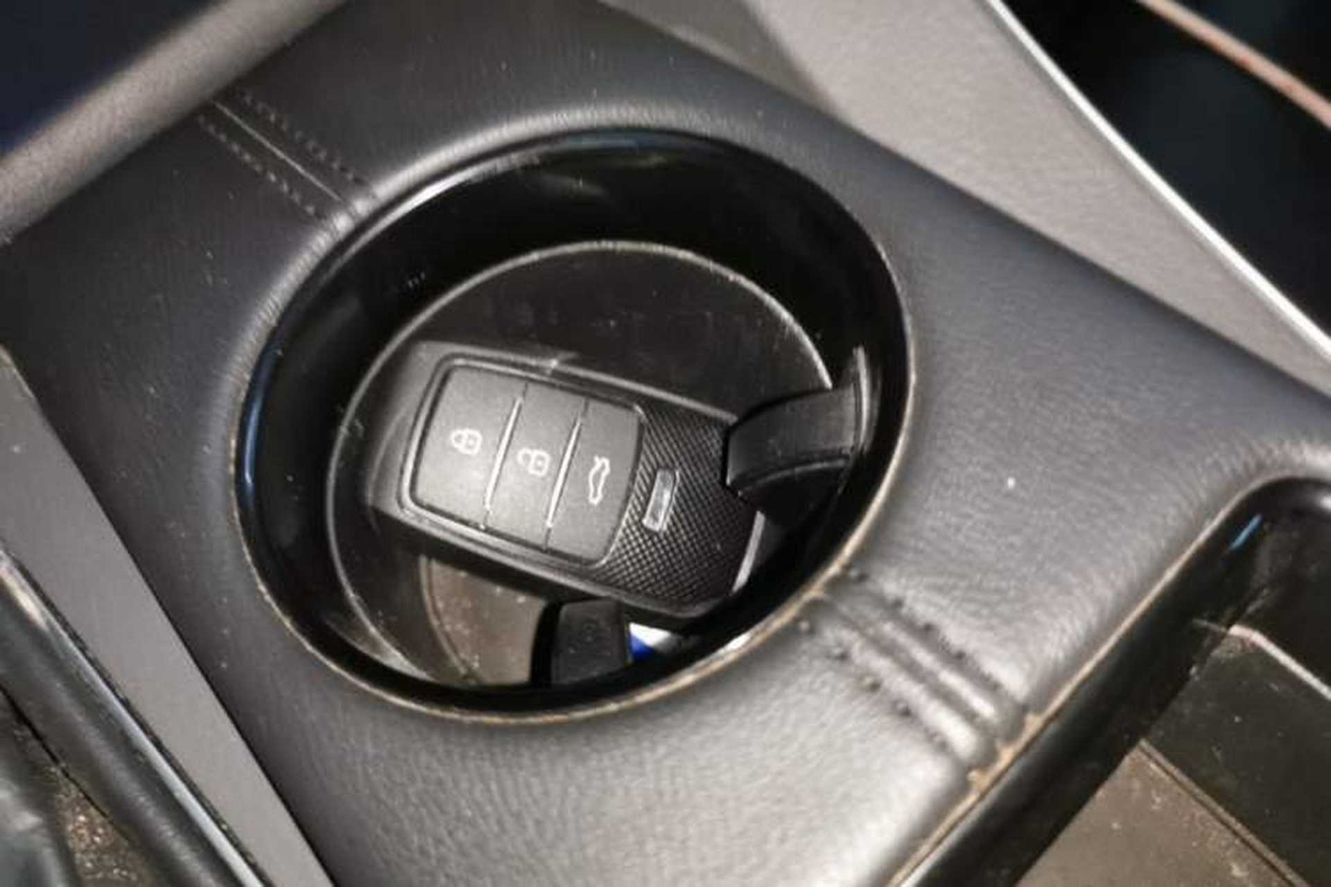 Used Toyota Avalon 2019 2.0L Ambition Edition China VI Interior 1