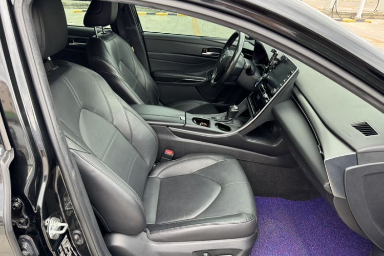 Used Toyota Avalon 2019 Dual-Engine 2.5L Luxury Edition China VI Standard Interior 1
