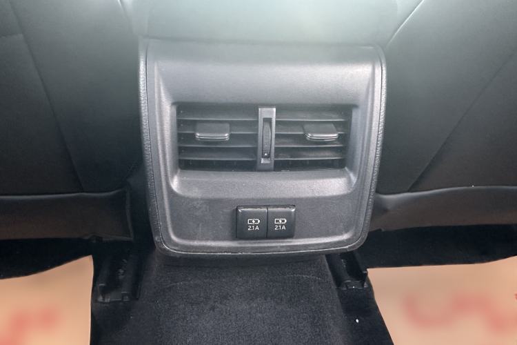 Used Toyota Avalon 2019 2.0L Ambition Edition China VI Interior 14