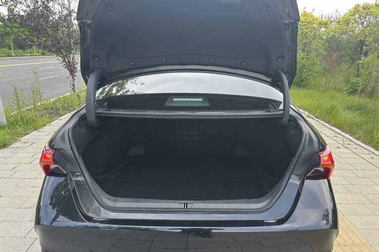 Used Toyota Avalon 2019 2.0L Ambition Edition China VI Interior 15