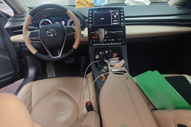 Used Toyota Avalon 2019 Dual-Engine 2.5L XLE Prestige Version China VI Standard Interior 2