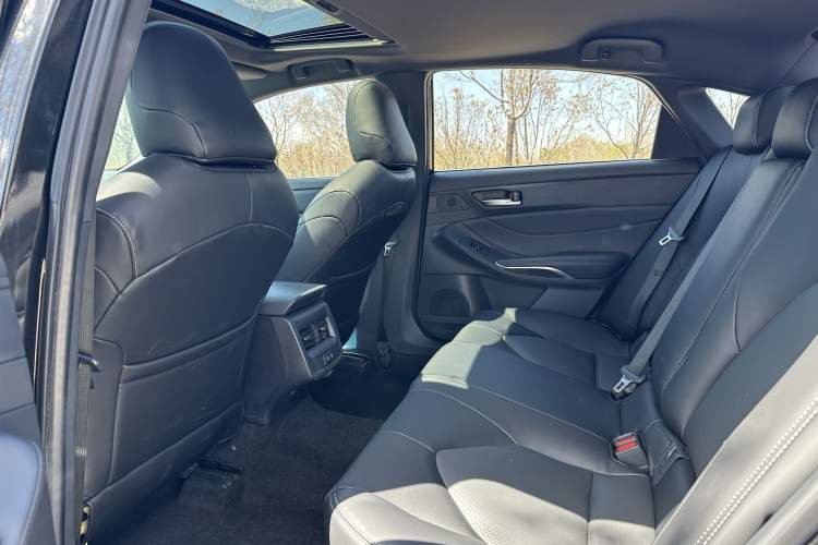 Used Toyota Avalon 2019 2.0L Ambition Edition China VI Interior 2