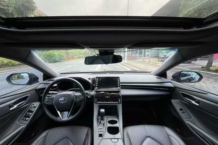 Used Toyota Avalon 2019 2.0L Luxury Edition China VI Standard Interior 2