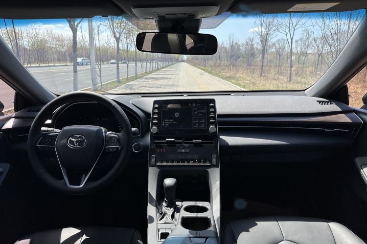 Used Toyota Avalon 2019 2.0L Ambition Edition China VI Interior 3