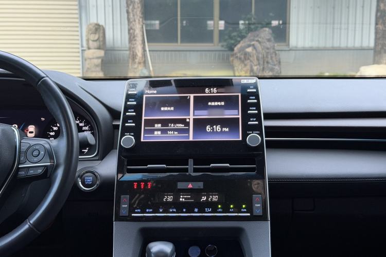 Used Toyota Avalon 2019 2.0L Luxury Edition China VI Standard Interior 3
