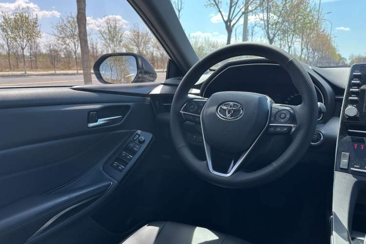 Used Toyota Avalon 2019 2.0L Ambition Edition China VI Interior 4