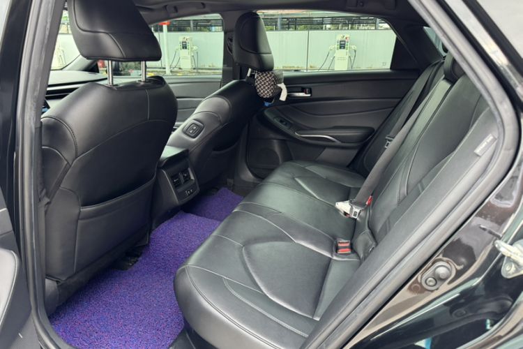 Used Toyota Avalon 2019 Dual-Engine 2.5L Luxury Edition China VI Standard Interior 4