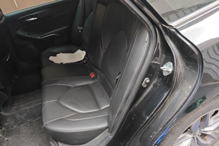Used Toyota Avalon 2019 2.0L Luxury Edition China VI Standard Interior 4