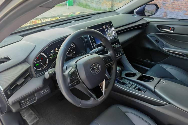 Used Toyota Avalon 2019 Dual-Engine 2.5L Luxury Edition China VI Standard Interior 5