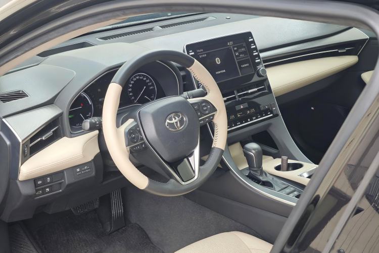 Used Toyota Avalon 2019 Dual-Engine 2.5L XLE Prestige Version China VI Standard Interior 6