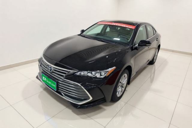 Ojetý Toyota Avalon 2019 Dual-Engine 2.5L Luxury Edition China VI Standard