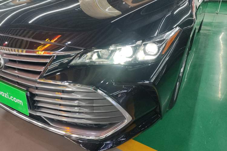 Used Toyota Avalon 2019 2.0L Ambition Edition China VI Left Front Headlight