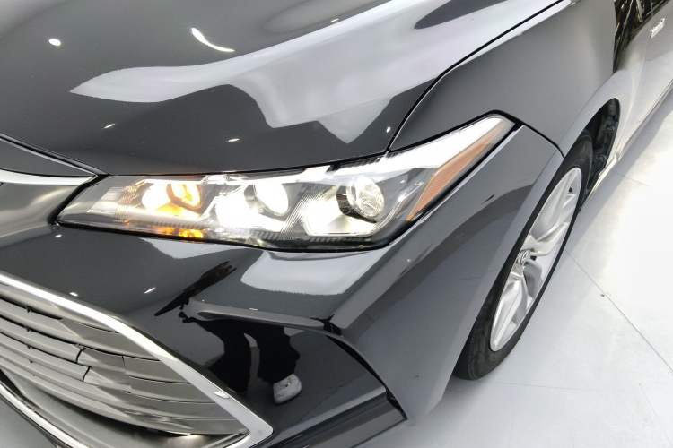 Used Toyota Avalon 2019 Dual-Engine 2.5L Luxury Edition China VI Standard Left Front Headlight