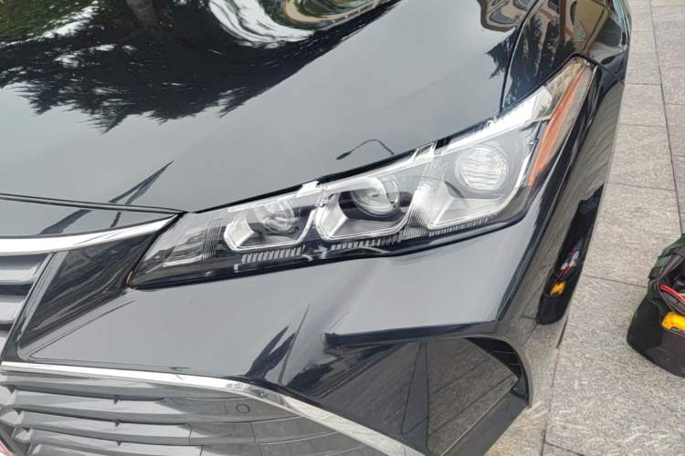 Used Toyota Avalon 2019 Dual-Engine 2.5L XLE Prestige Version China VI Standard Left Front Headlight