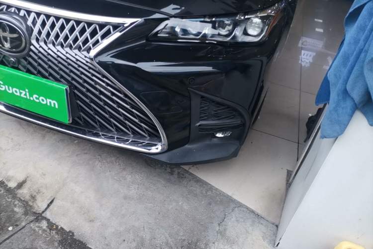 Used Toyota Avalon 2019 2.0L Ambition Edition China VI Left Front Headlight