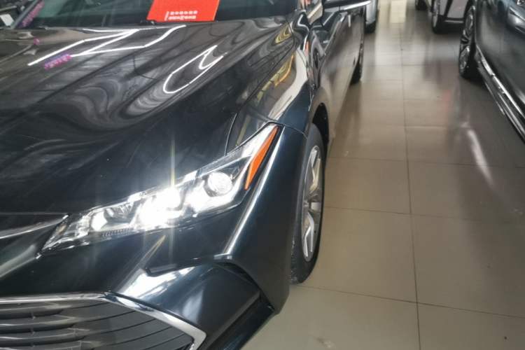 Used Toyota Avalon 2019 2.0L Ambition Edition China VI Left Front Headlight