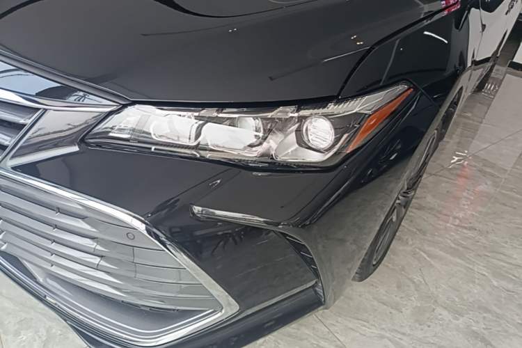 Used Toyota Avalon 2019 2.5L Touring Premium Version China VI Standard Left Front Headlight