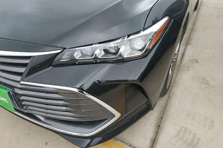 Used Toyota Avalon 2019 Dual-Engine 2.5L XLE Prestige Version China VI Standard Left Front Headlight